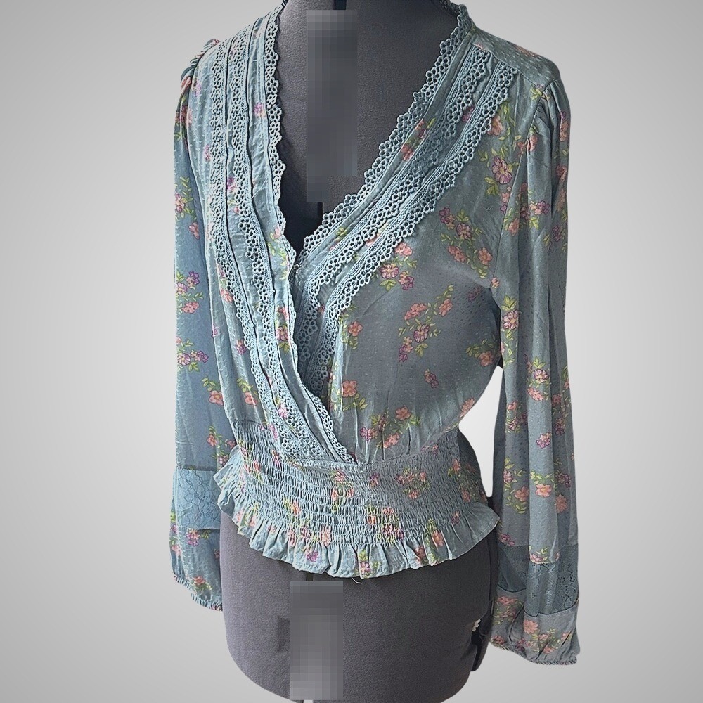 Self E - Light Blue Floral Lace Trim Smocked Waist Peasant Blouse Women's Size L